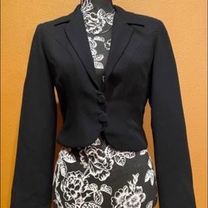Cue Design Black blazer